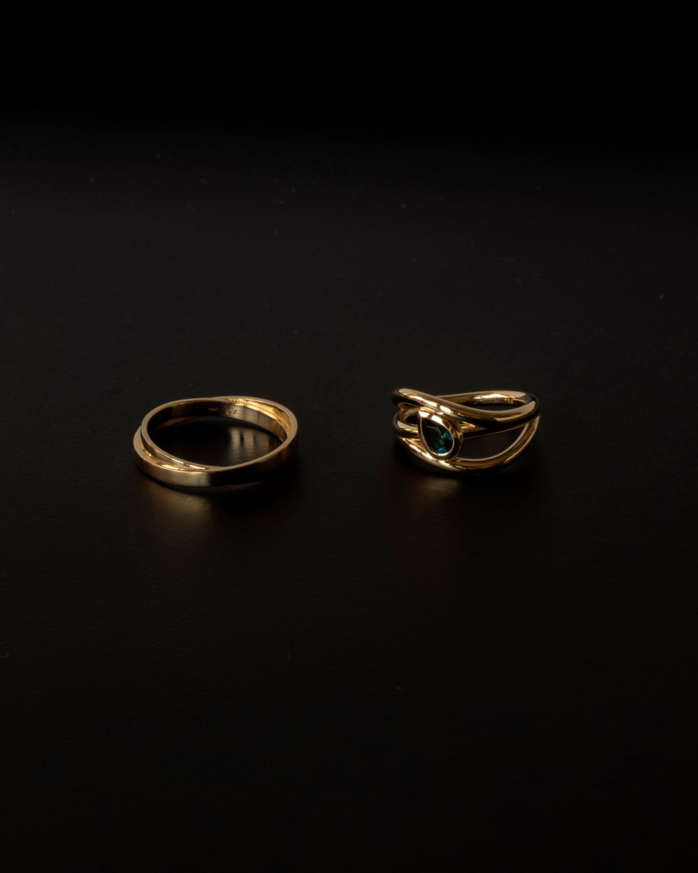 Bespoke wedding rings for J&J