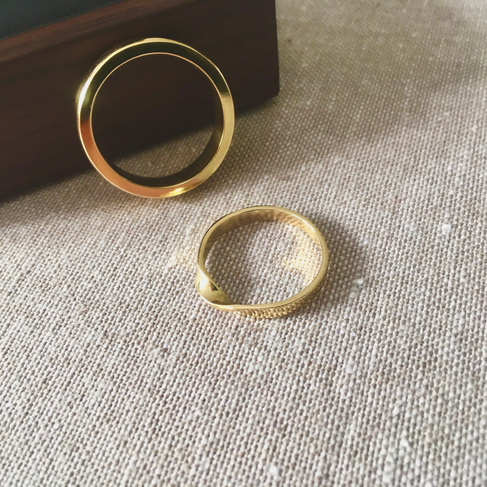 Wedding rings for B&T