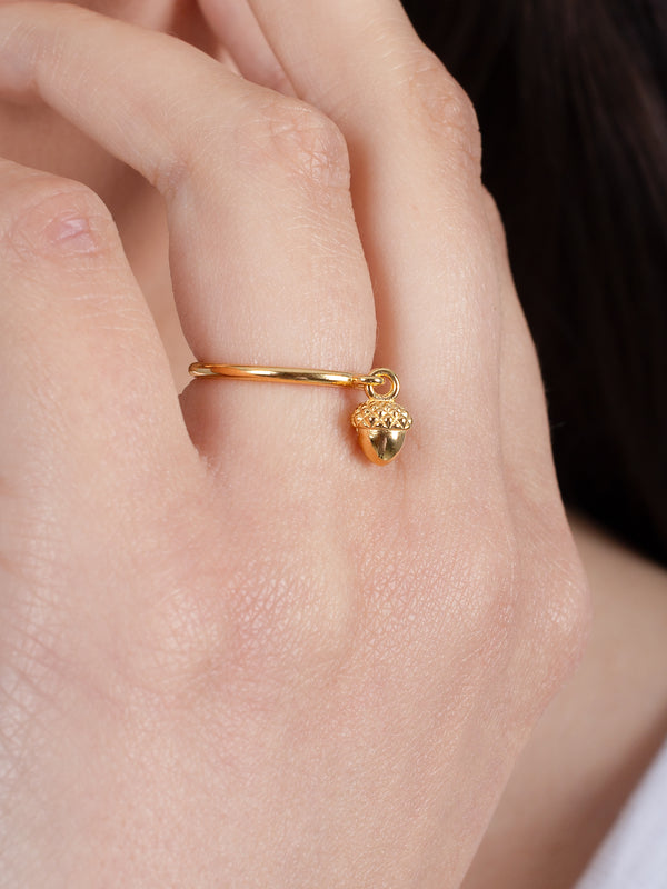 Acorn Charm Ring 18k - IDAMARI