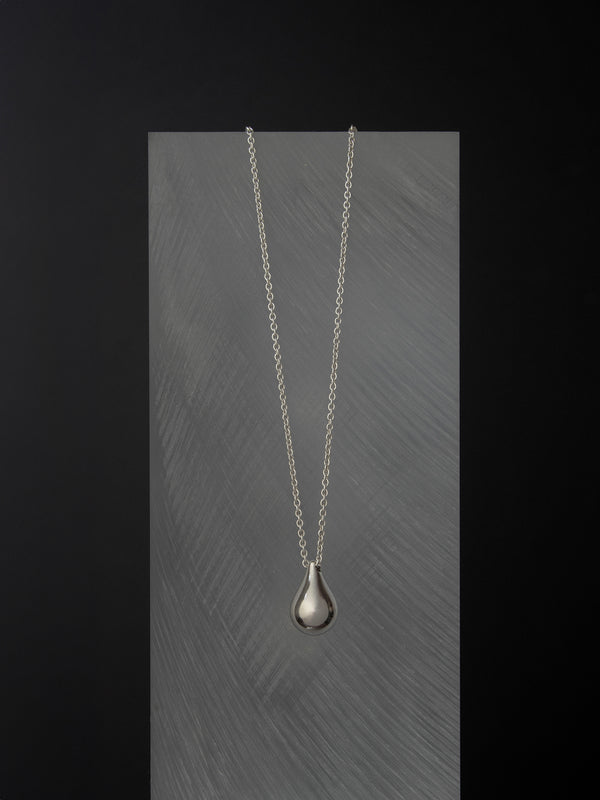 Droplet necklace