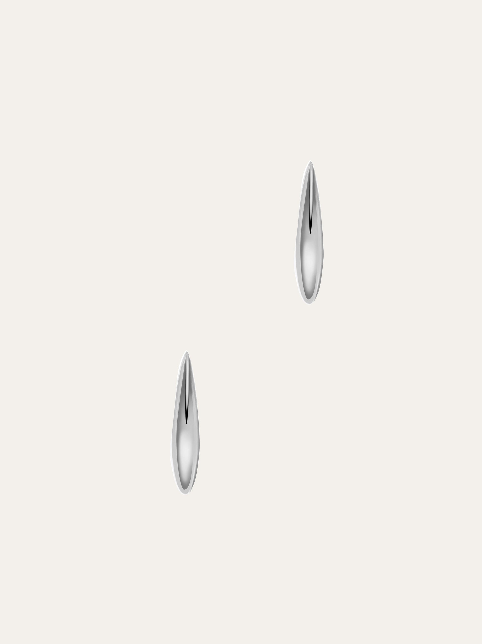 Crescent hoop earrings - IDAMARI