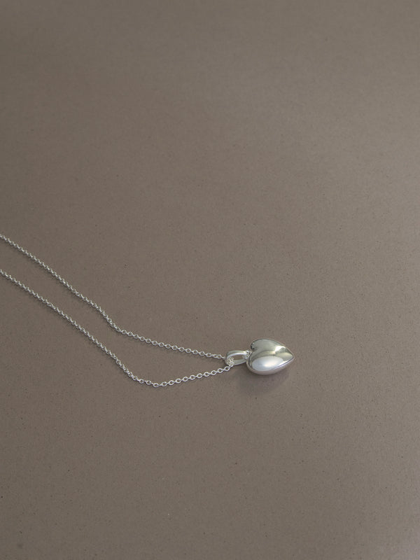 Puffy heart necklace