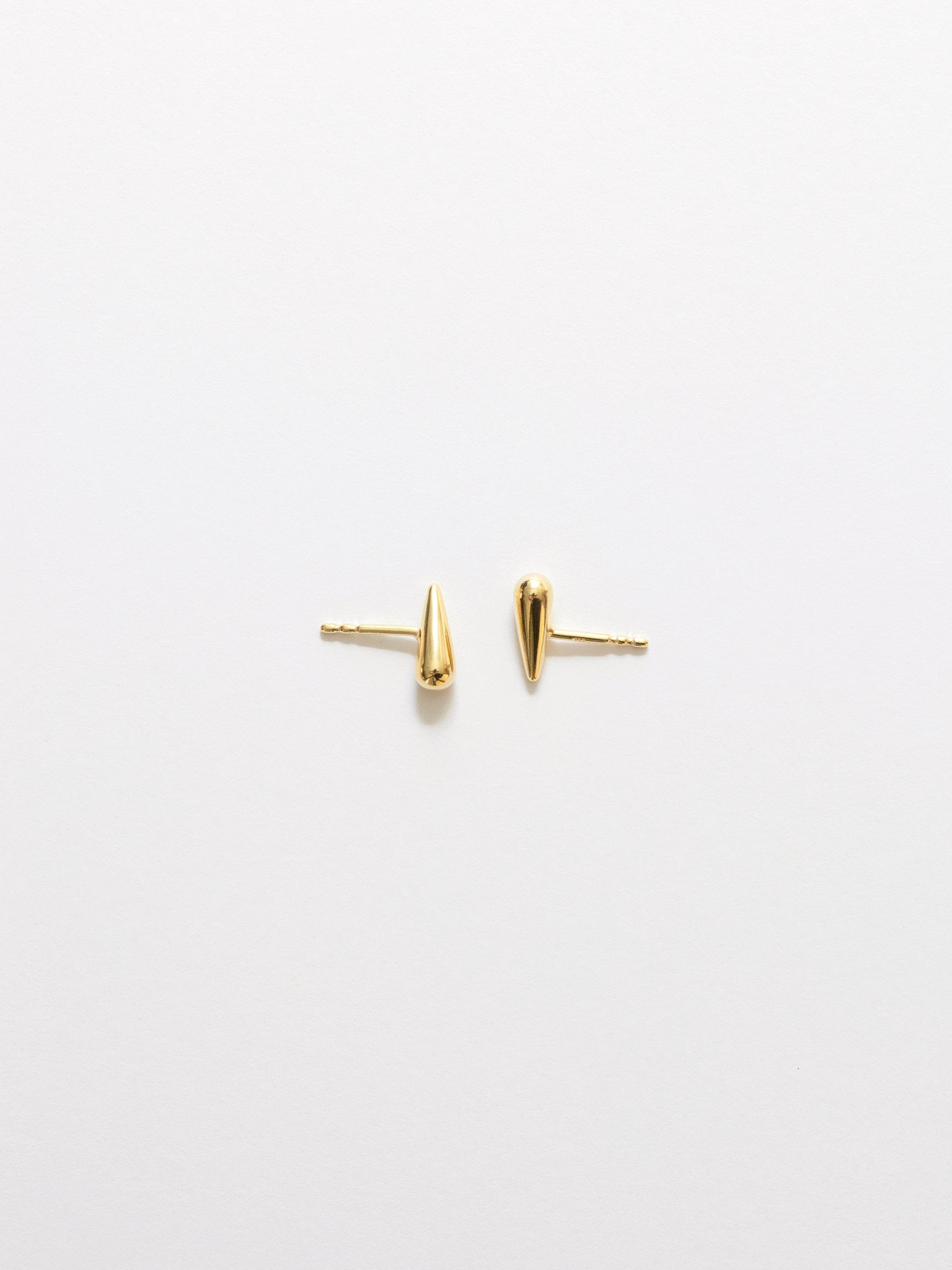 Trace Studs