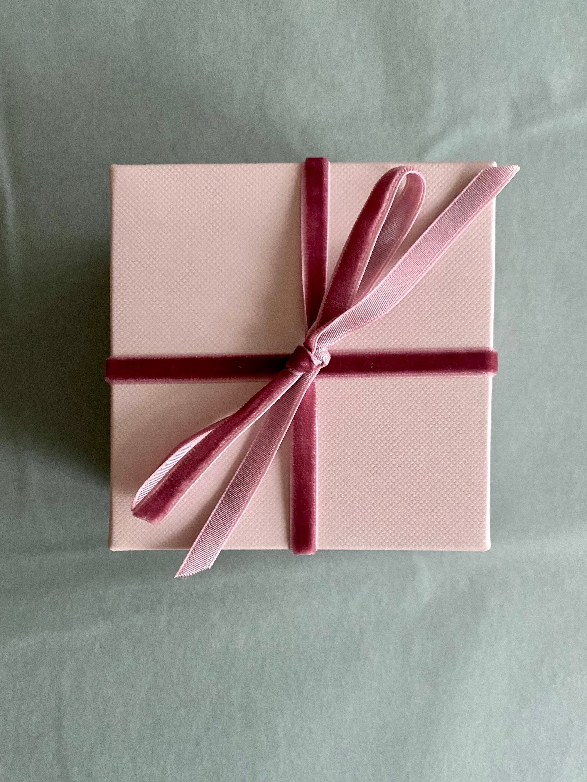 Gift Wrap - IDAMARI